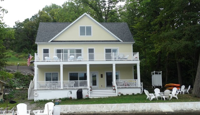 Beautiful private Custom new build 5 bedroom Keuka lake house on lower road