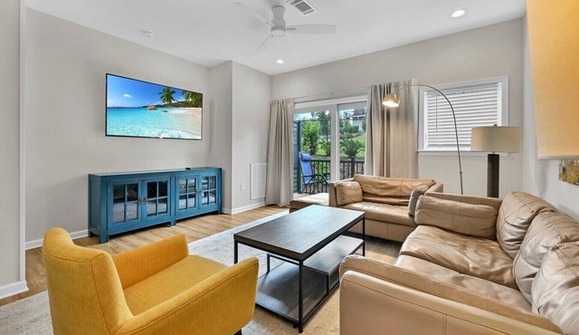 Beautiful Southslope Townhome 105