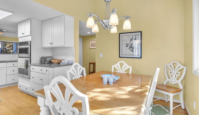 BHI Retreat in Royal James - Club Access - Community Pool - Golf Carts Included