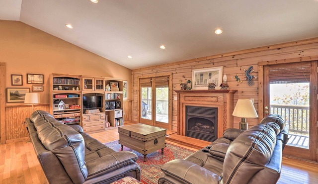 Bring a Pet! Mtn-View Bostic Retreat w/Deck