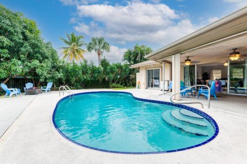 Casa Del Sol Pool Bungalow Sleeps 8 Near Beach