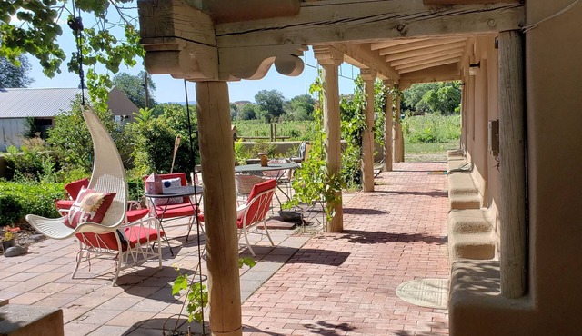 Casa Manzana - next to Vineyard in Nambe, Santa Fe County, NM