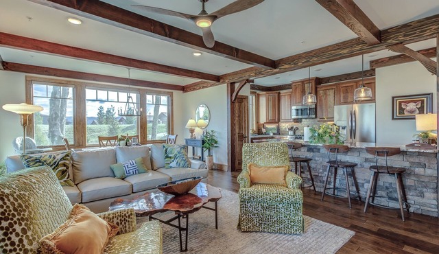 Chalakee Lodge CK-2- Mountain View, Gated Resort, Indoor/Outdoor Pools & Hot Tub