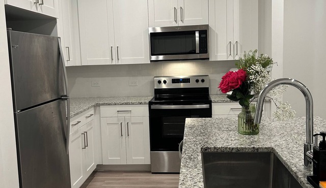 Charming 1-bedroom apartment with AC, fitness room in Lawrenceville