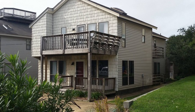 Charming Condo At Wide, Sandy Chesapeake Bay Beach; Twin condo is vrbo #176755