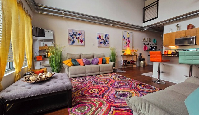 Convenience and Charm - 2-bedroom Loft in fabulous Midtown/Atlantic Station