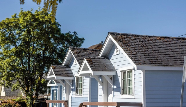 Cottages on Monastery – A Downtown Sitka Retreat
