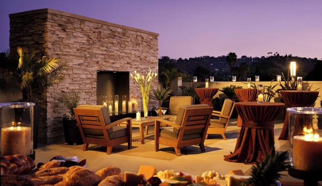 Courtyard by Marriott Los Angeles - Sherman Oaks