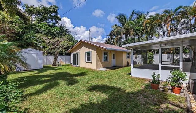 Cozy Cottage in Poinsettia Heights - Private, Stylish, and Minutes to Las Olas
