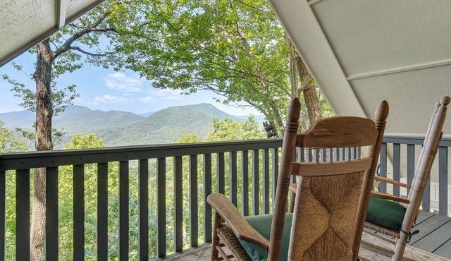 Decks + Lake Access: Scenic North Carolina Retreat