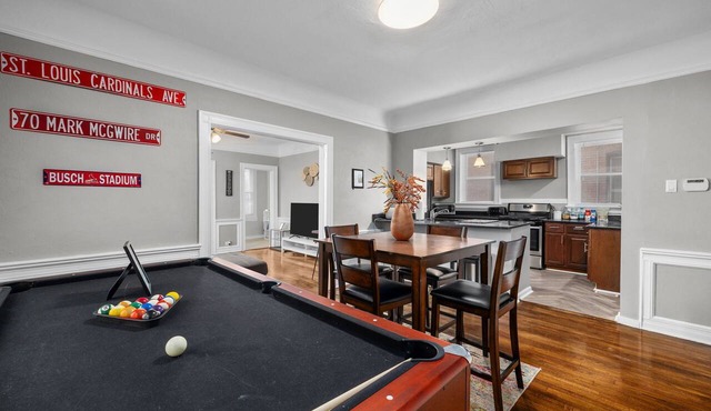 Delmar Dreams: Boutique Stay by Forest Park!
