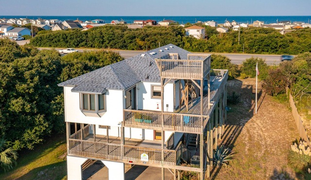 Denna's Favorite Place: Golf Views, Walk to Beach