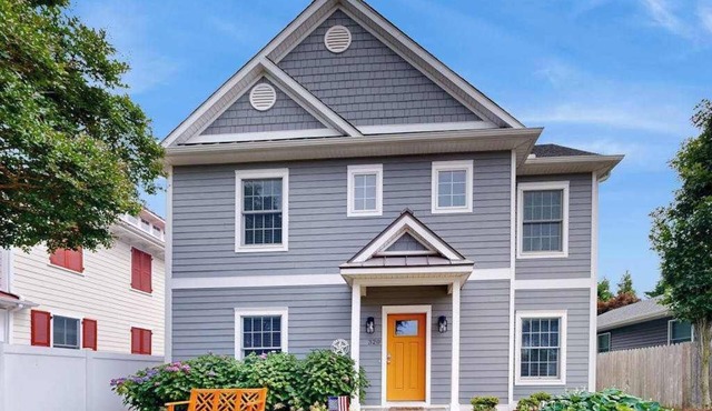 Dog-friendly, 2-story home near beach with private outdoor pool, W/D & AC