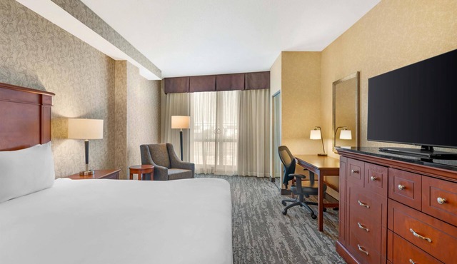 Drury Plaza Hotel St. Louis Brentwood