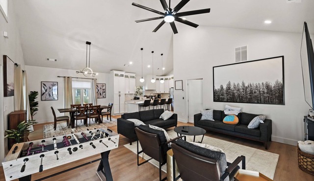 Executive Loring Heights home by Atlantic Station