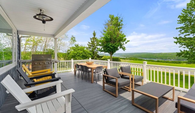 Finger Lakes Lakeview House near Wineries & Wedding Venue