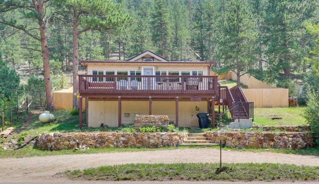 Fish & Hike! Hot Tub Haven 2 Mi to Estes Park