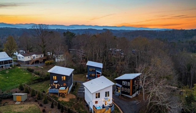 Four Blue Ridge Houses with Hot Tubs