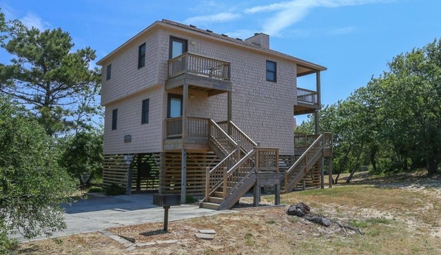 Four Sandy Paws - Charming, home away from home, for you and you four-legged friend!