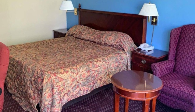Full Bed|Smoking|Milledgeville