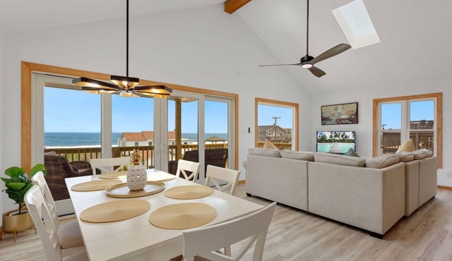 Gorgeous, Ocean View, 3 bedroom, 2 bathroom home in the heart of Kitty Hawk!