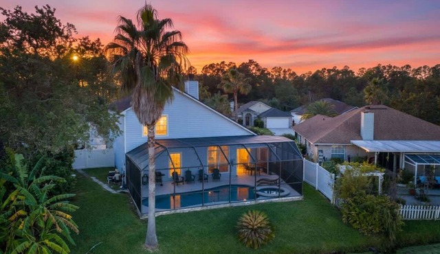 Hawkins Cove Hideaway - Serene Waterfront Retreat