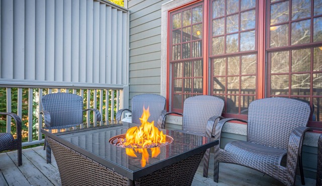Hidden Creek Lodge: Upscale Retreat on Doorstep of Dwtn AVL with Hot Tub!