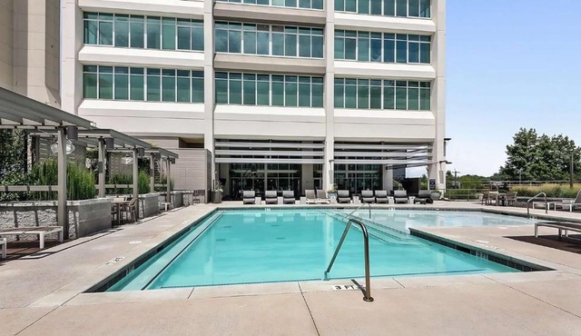 High-Rise Stay Downtown Atlanta