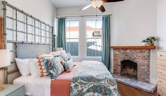 High Style, Fun Decor, Awesome Location! 117D by Forsyth Park