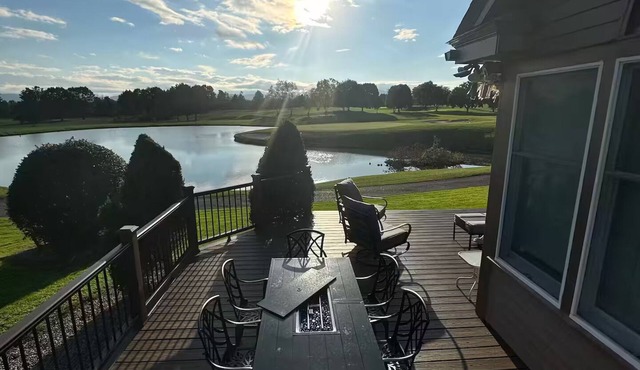 Hiland Park Estate: Stunning Views & Large Ensuits