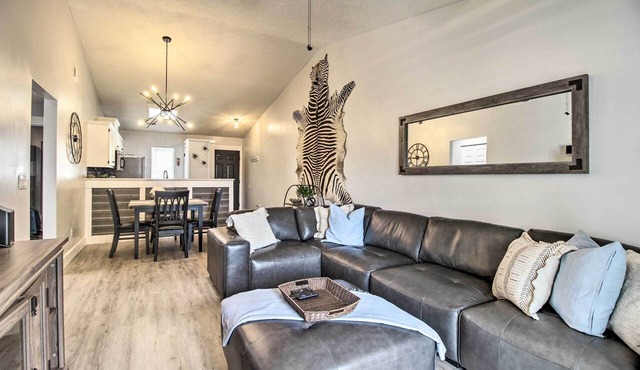 Hinesville Condo: Grill, 4 Mi to Fort Stewart