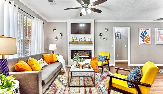 Hip Cozy Haven | Close to Downtown Norcross