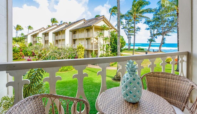 Islander on the Beach 259 "Drift Away" A Oceanview Studio