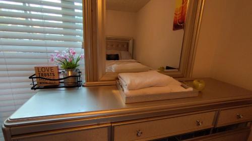 Kings Private Room Shared Bath C