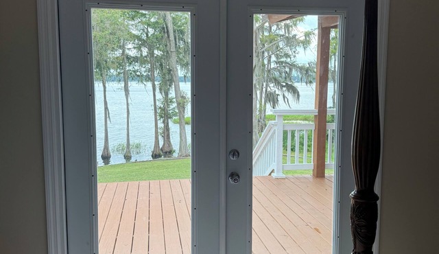 Lakefront Getaway w/Dock, Huge Deck & Unbeatable Sunset Views