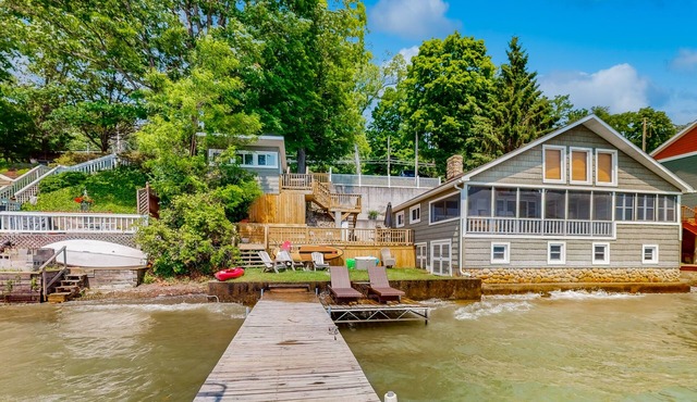 Lakefront home with gorgeous views, decks & grill on Keuka lake