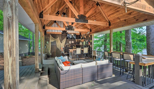 Lakefront Retreat w/Deep Water + Great Views!