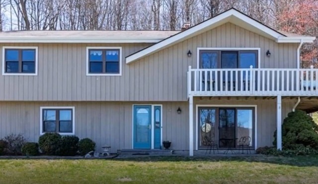 Lakefront Summer House