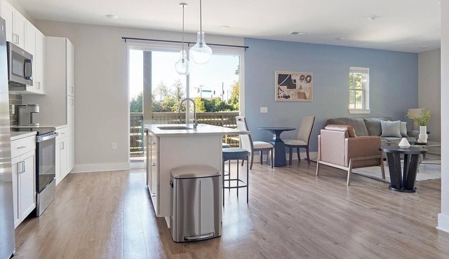 Landing | Incredible 1BD, Clubhouse, Pool