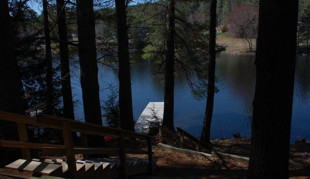 Loon Lake Lakefront 4 Bedroom Four Season retreat