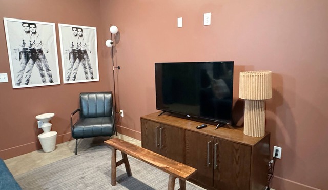 Lovely Elegant Studio