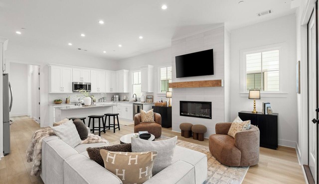 Luxe New 2BR Adair Park Downtown Woodstock