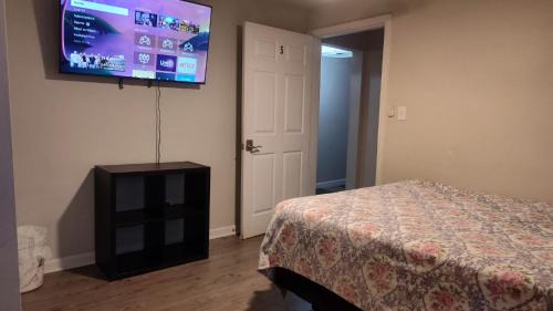 McDaniel Quaint Private Room & Bath in Shared Home #5
