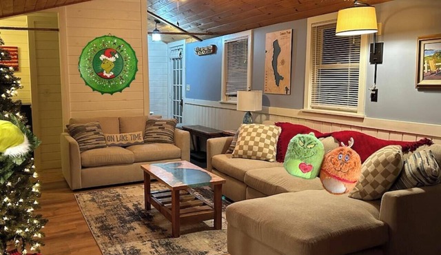 Merry Grinchmas! Theme getaway, limited availability! Free photo ops!