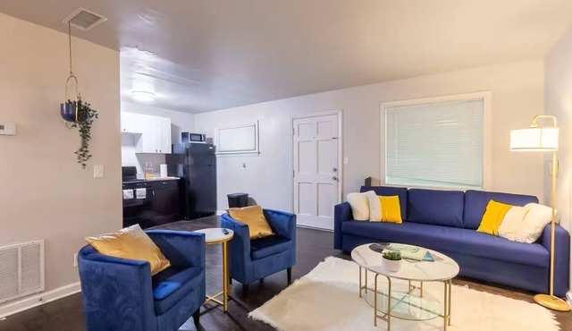 Midtown Sapphire ~ FIFA Stay ~ FREE Parking