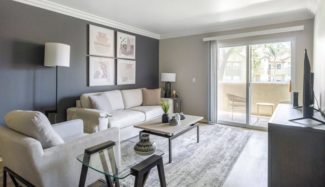 Modern Apartment in Prime Location (ID9904X36)