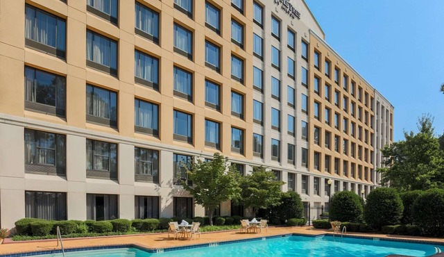 Modern ATL Stay | 4 Units | 5 Minutes to Hartsfield-Jackson Airport -2.2mi