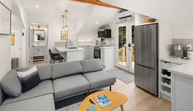 Modern Ballard Flat with Private Entry & Fire Pit