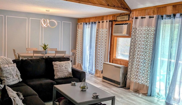 Modern Mountain Escape – Fun Filled Retreat!