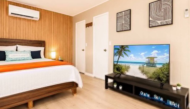 Modern Studio Private Parking Near Beach